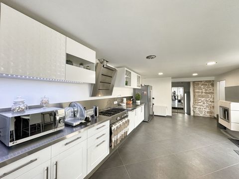   Crozet centre : maison 4 pi�ces Maison - 4 pi�ce(s) - 137 m�