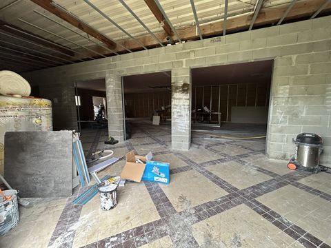 Grand local LE PALAIS SUR VIENNE 1285 87410 Le palais-sur-vienne