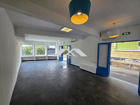 local 67 m&sup2; Sainte Clotilde 1040 97400 Saint-denis