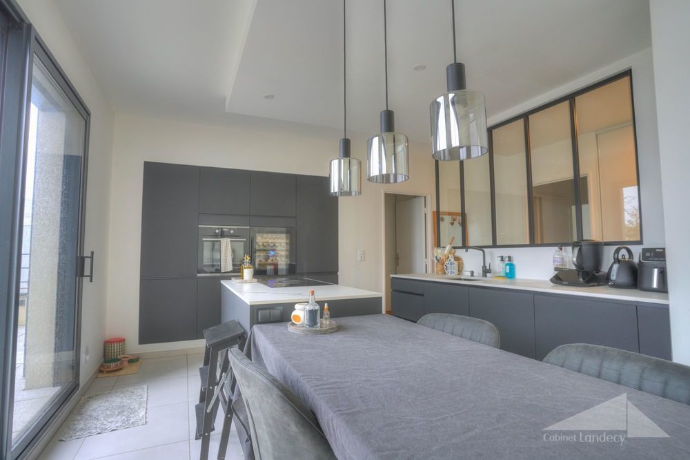 � vendre  Appartement Ferney-Voltaire (01210)