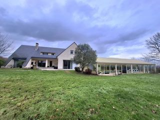  Maison � vendre 9 pi�ces 279 m�