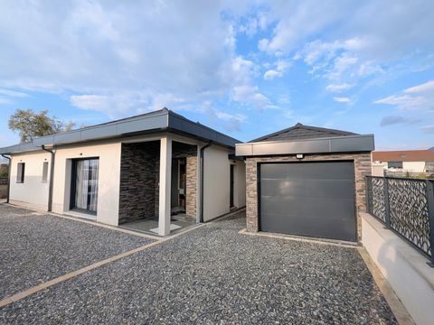   VILLA RECENTE DE PLEIN PIED Maison - 4 pi�ce(s) - 105 m�