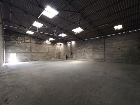 LOCATION BRIVE (19) - 300M&sup2; STOCKAGE 1320 19100 Brive-la-gaillarde