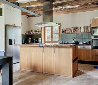  Maison � vendre 8 pi�ces 232 m�