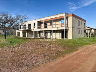  Immeuble � vendre 720 m�