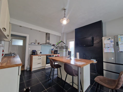   Habitation sur sous sol complet, 139.54 m2 habitables, 4 Chambre Maison - 6 pi�ce(s) - 140 m�