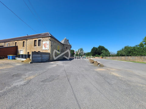 Plaine de jeux sur axe strat&eacute;gique 550000 08440 Lumes