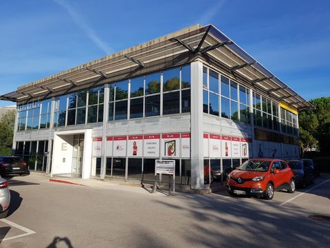 N&icirc;mes Ville Active - Plateau de Bureaux de 128m&sup2; - Sp&eacute;cial In 160000 30900 N�mes