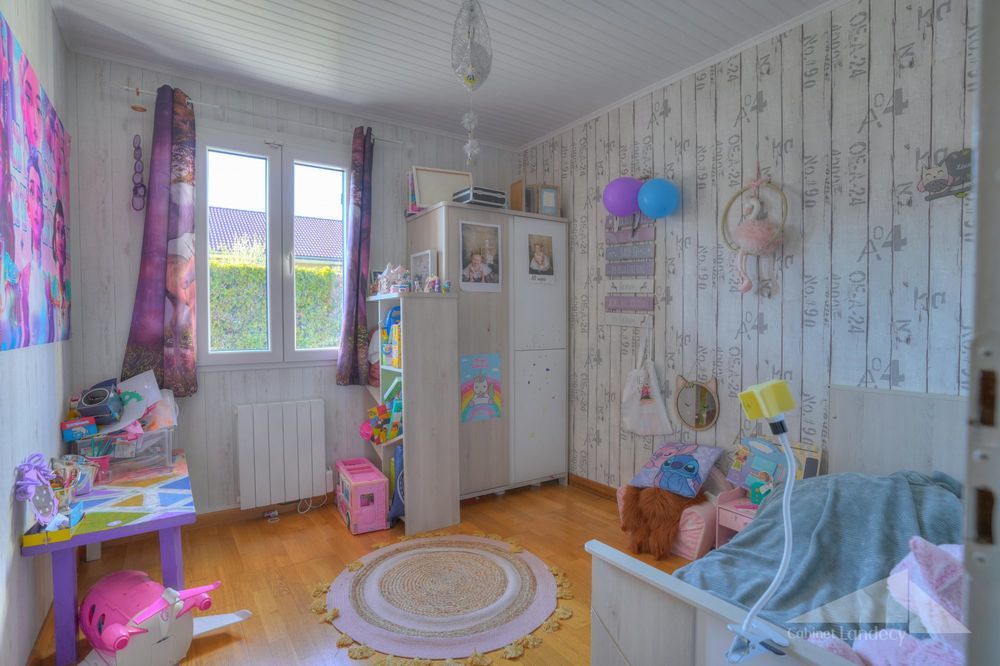 � vendre  Maison Cessy (01170)