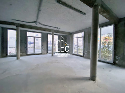 Ile de Nantes CHU - &Agrave; louer local commercial 116 m&sup2; 1643 44200 Nantes