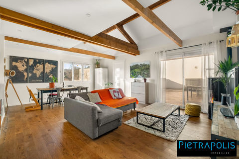   Esprit maison : T6 de 161m� en parfait �tat - Parkings Appartement - 6 pi�ce(s) - 161 m�