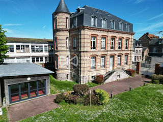  Immeuble � vendre 664 m�