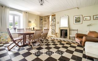  Maison � vendre 6 pi�ces 215 m�