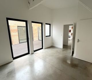  Appartement � louer 7 pi�ces 214 m� Lyon