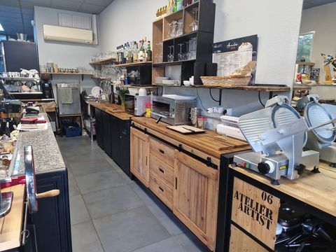 Murs commerciaux &agrave; vendre sur emplacement int&eacute;ressant ! 164400 87000 Limoges