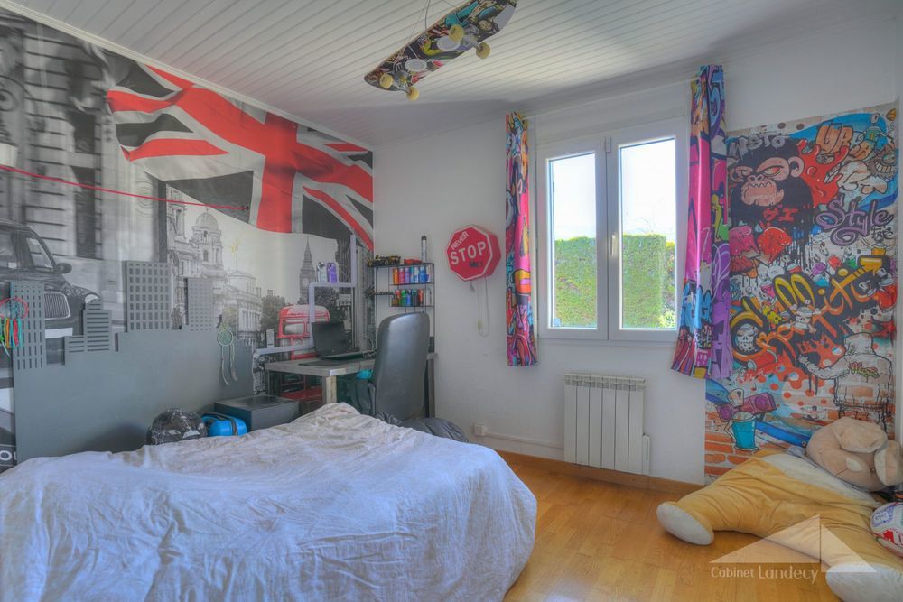 � vendre  Maison Cessy (01170)