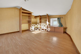  Immeuble � vendre 127 m�