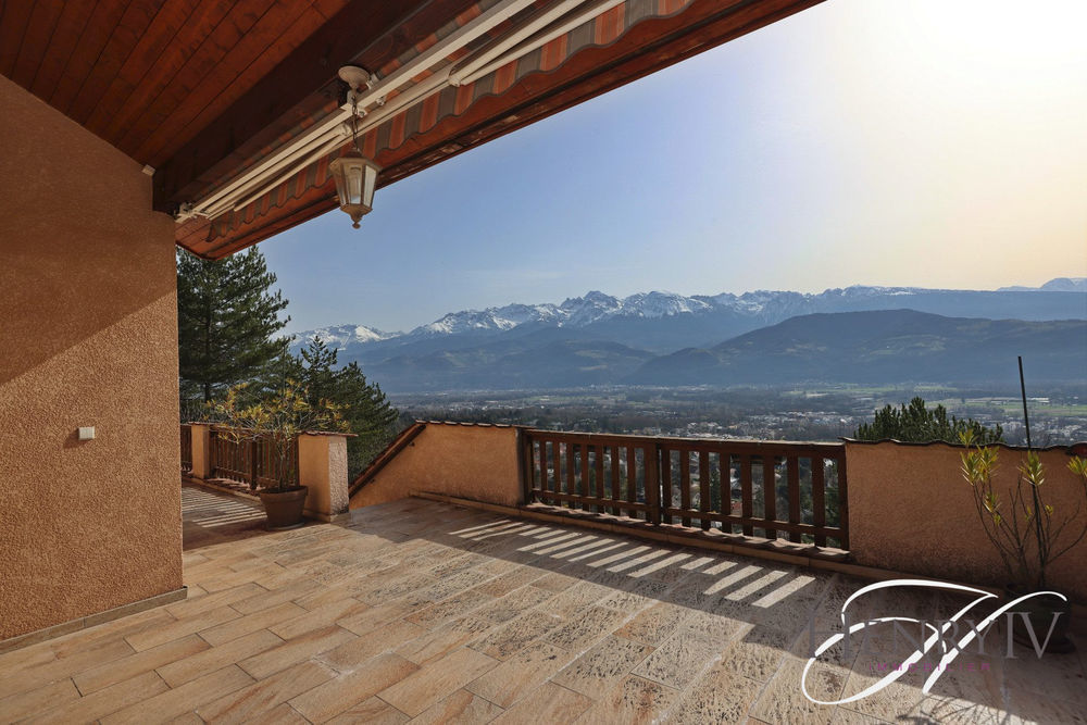 � vendre  Maison Corenc (38700)