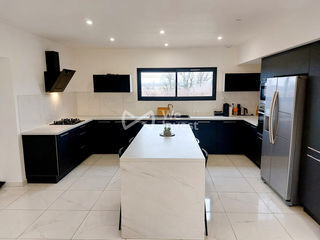  Maison � vendre 5 pi�ces 145 m�