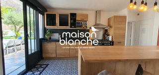  Immeuble � vendre 278 m�