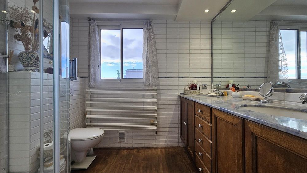 � vendre  Appartement Antibes (06600)