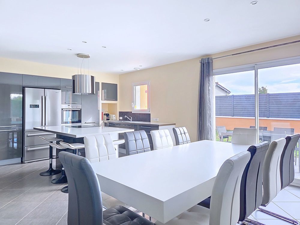 � vendre  Maison Miribel (01700)