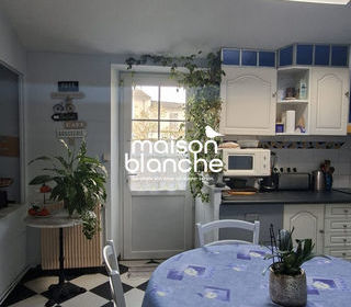  Immeuble � vendre 253 m�