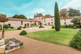  Maison � vendre 14 pi�ces 370 m�