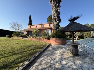  Maison � vendre 7 pi�ces 220 m�