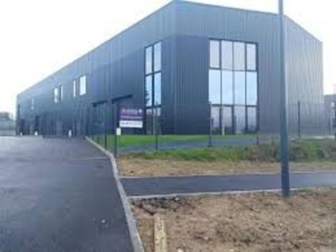 Vannes Est - A louer Local d'activit&eacute; de 210 m&sup2; environ 1560 56450 Theix-noyalo