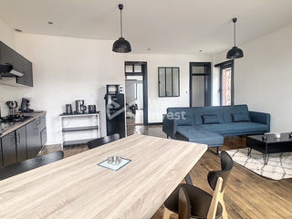  Immeuble � vendre 251 m�