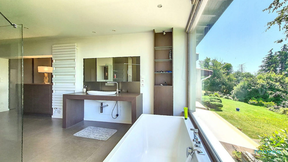 � vendre  Maison Vienne (38200)