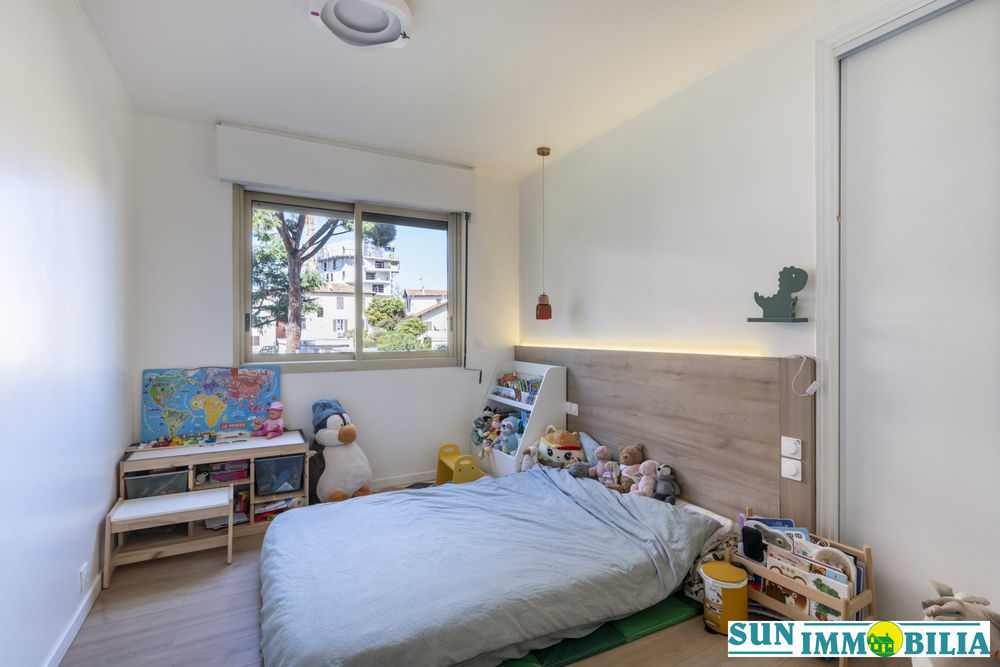 � vendre  Appartement Saint-Laurent-du-Var (06700)