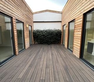  Appartement � louer 7 pi�ces 214 m� Lyon