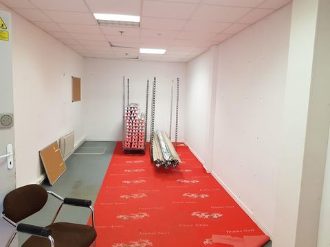 A vendre Local Commercial - Centre Commercial 274000 87280 Limoges