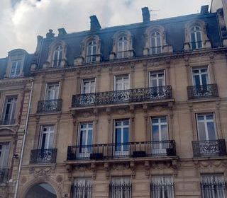  Appartement � vendre 1 pi�ce 131 m�