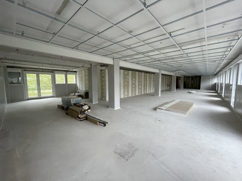 Bureaux lumineux avec acc&egrave;s terrasse, Id&eacute;al pour votre entrepr 7121 87000 Limoges