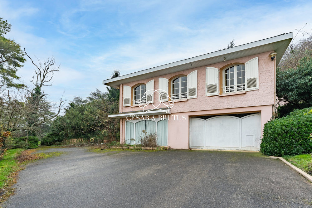 � vendre  Maison Collonges-au-Mont-d'Or (69660)