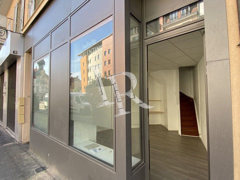 Local en duplex Boulevard Mar&eacute;chal Fayolle - LE PUY EN VELAY 550 43000 Le puy-en-velay