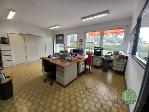 Terrain de 27000 m2 dont un b&acirc;timent industriel de 10000m2 en 4635000 59200 Tourcoing