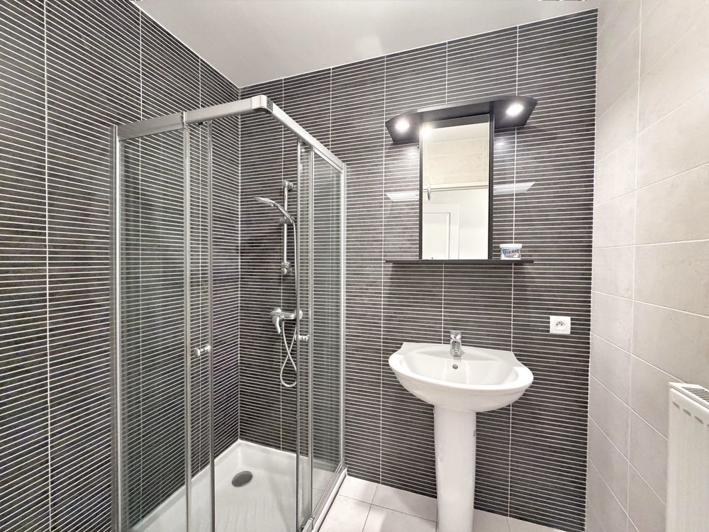 � vendre  Maison Ornex (01210)