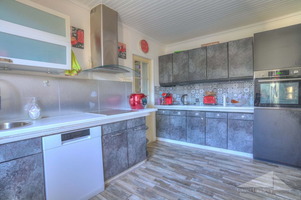 � vendre  Maison Cessy (01170)