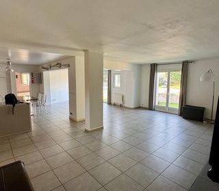  Maison � vendre 5 pi�ces 195 m�