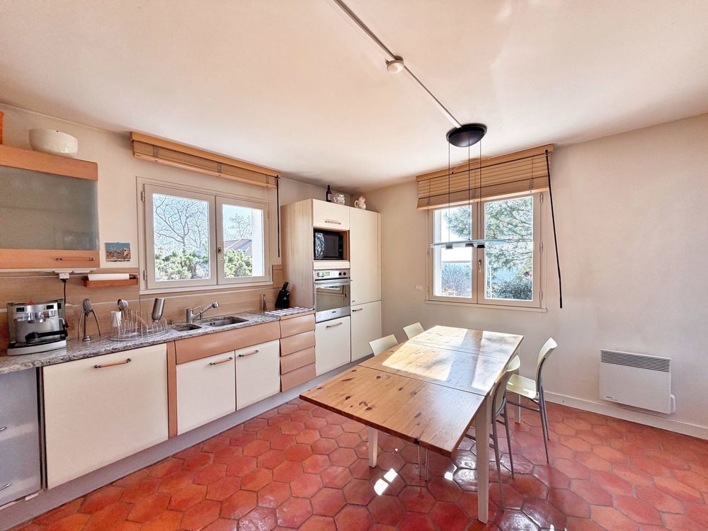 � vendre  Maison Gex (01170)