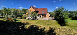  Maison � vendre 8 pi�ces 222 m�