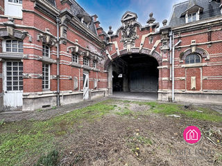  Propri�t�/ch�teau � vendre 15 + pi�ces 487 m�