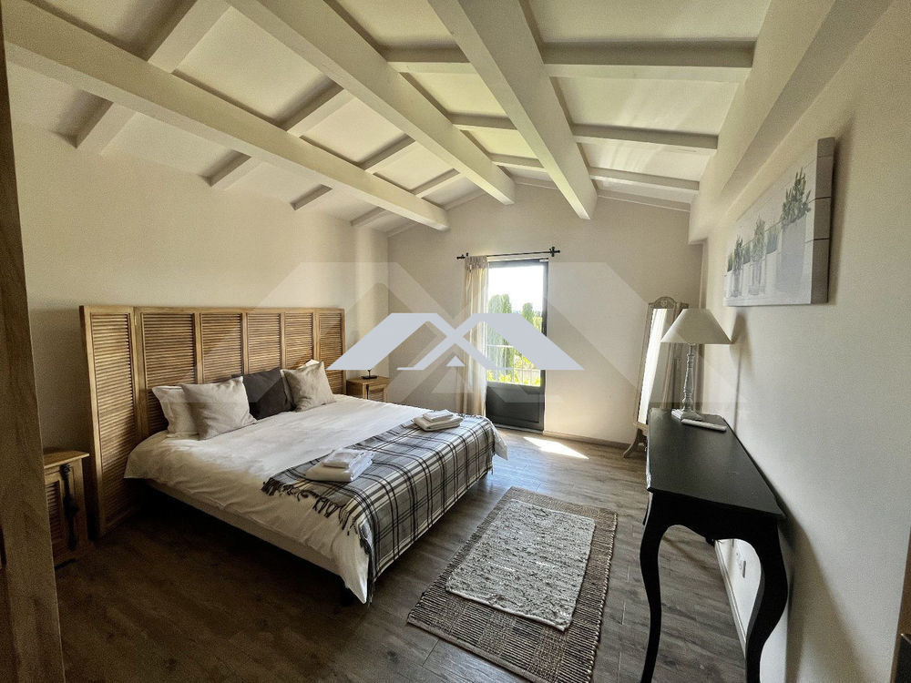 � vendre  Maison Maussane-les-Alpilles (13520)