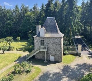  Propri�t�/ch�teau � vendre 14 pi�ces 393 m�