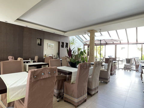 H&ocirc;tel - Restaurant ( Murs + Fonds ) 1290000 71600 Paray-le-monial