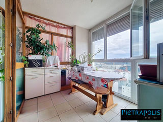  Appartement � vendre 4 pi�ces 74 m�